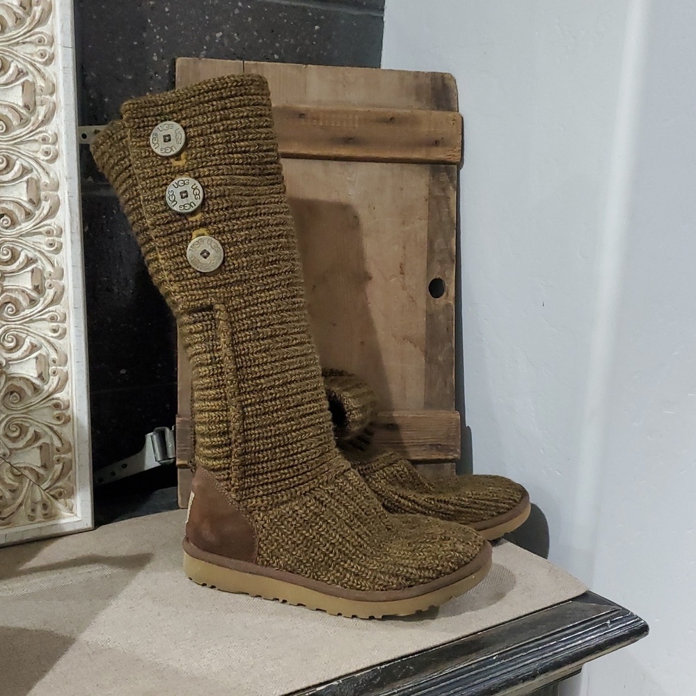 UGG Womens Tan Woven Knit Button Long Boots Size 7 Genuine Sherpskin Sherpa